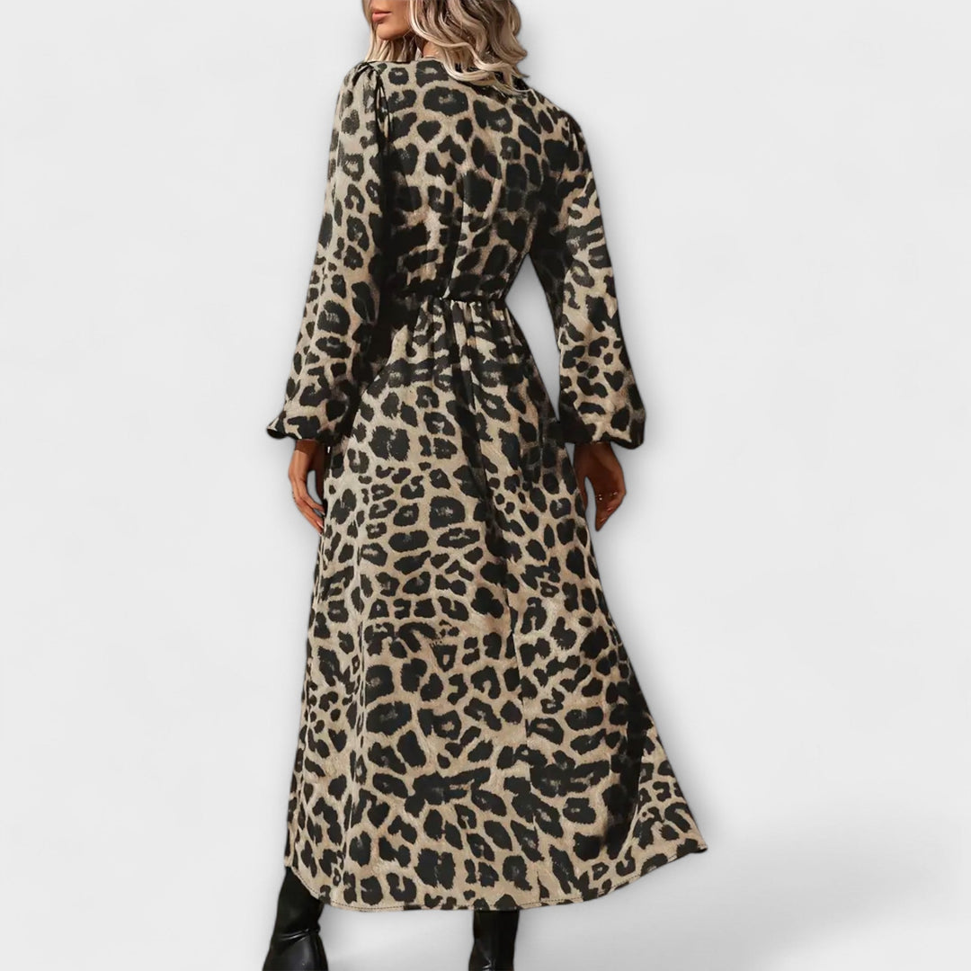Vestido elegante con estampado de leopardo