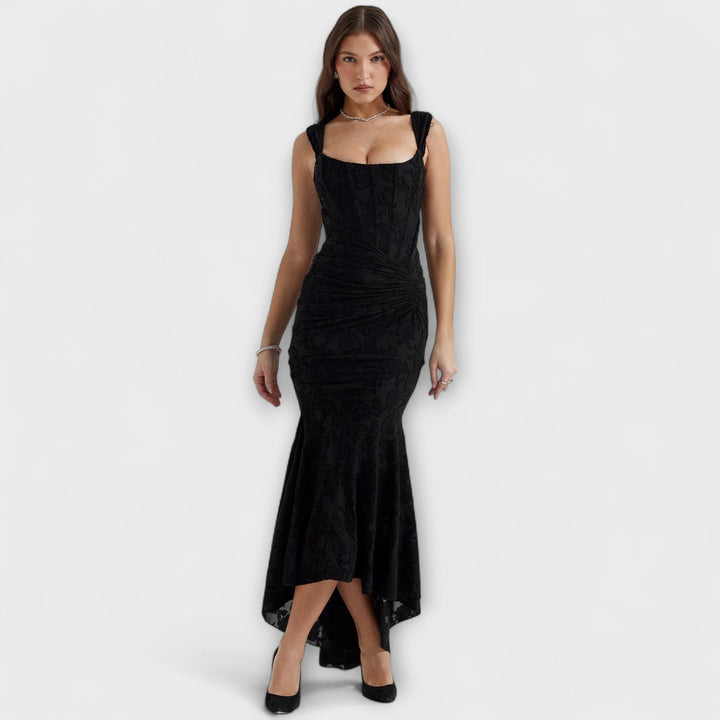 Abito lungo con corsetto elegante e raffinato