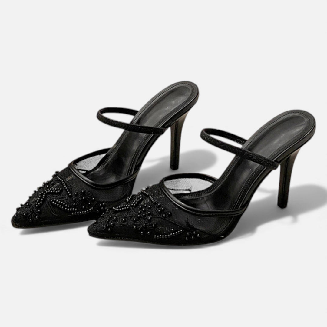 Tacchi in rete da donna