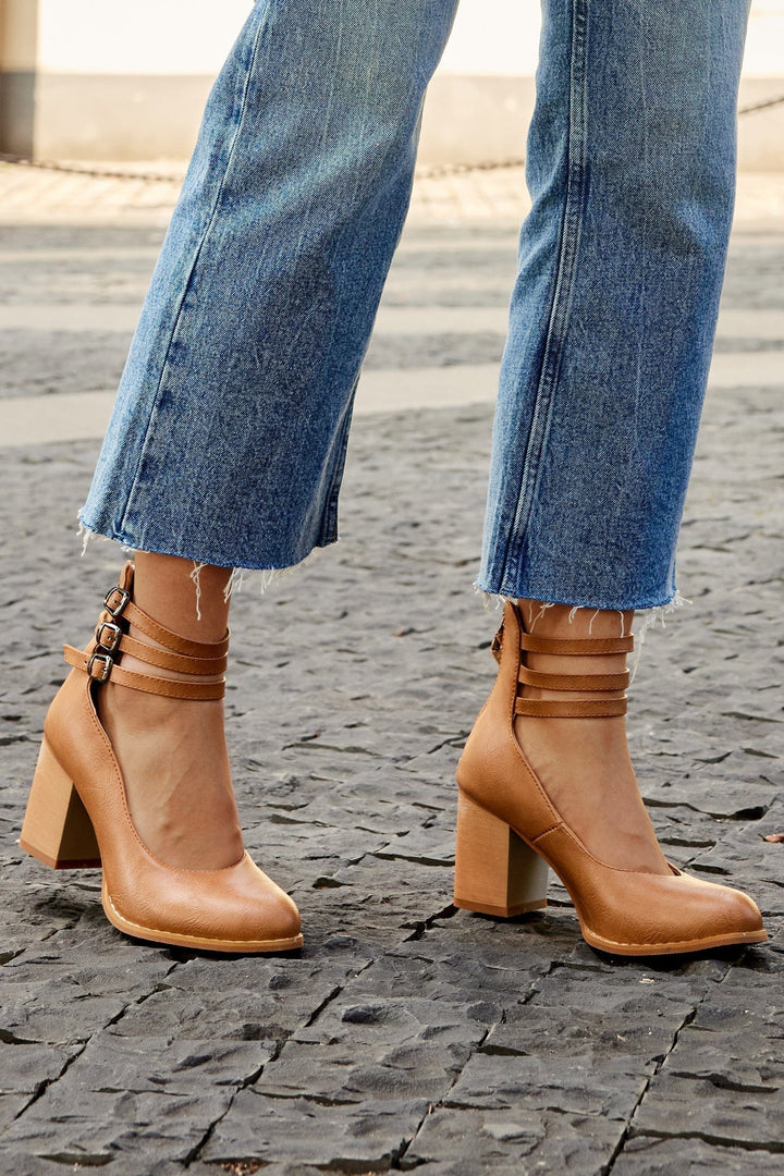 Sandali con tacco a tripla fascia da donna