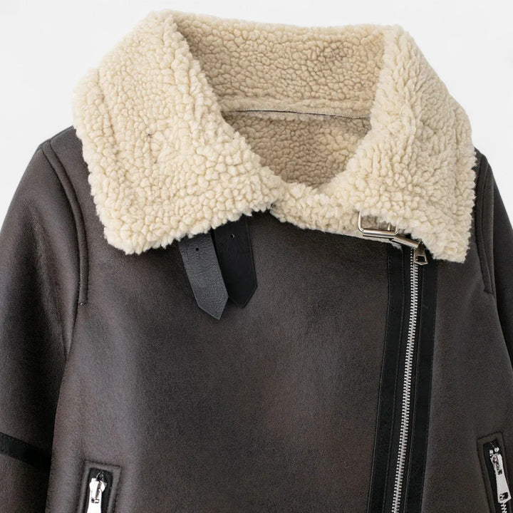 Giacca in pelle autunnale da donna con cintura