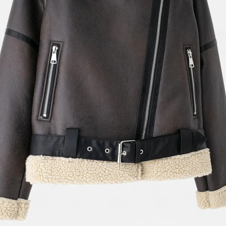 Giacca in pelle autunnale da donna con cintura