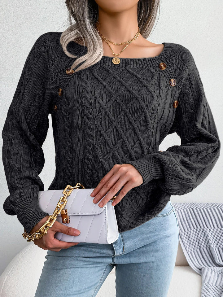 Maglione a collo quadrato con bottoni dettaglio