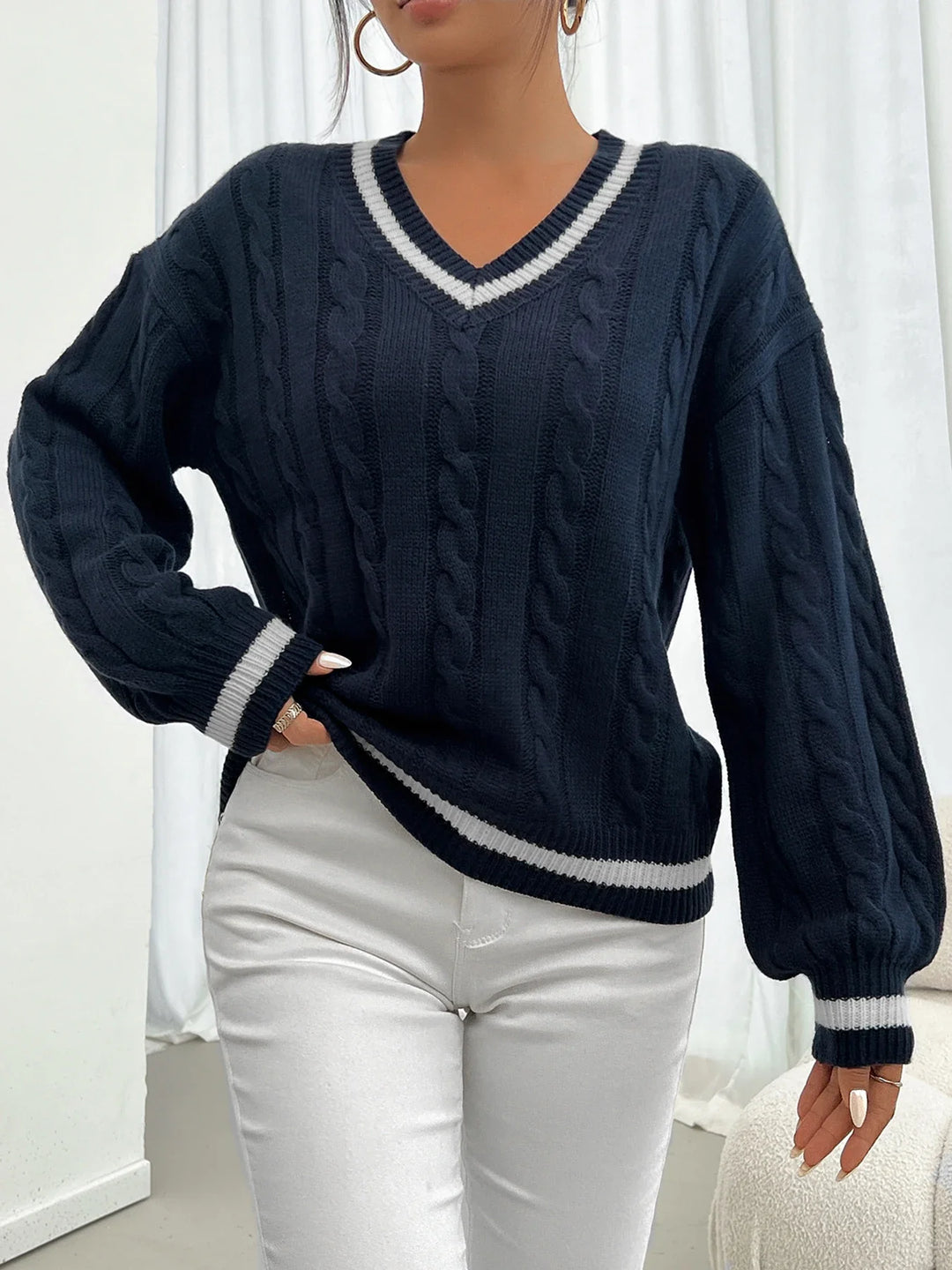 Maglione a spalla intrecciata con motivo floreale in maglia