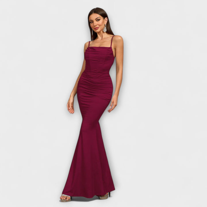 Abito elegante con volant