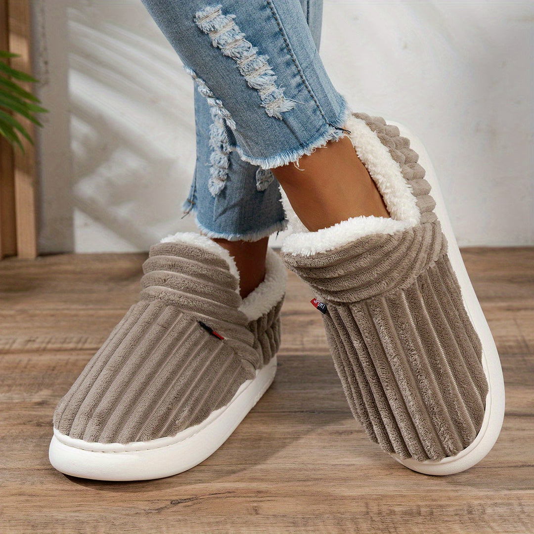 Women’s Cozy Indoor Winter Slippers