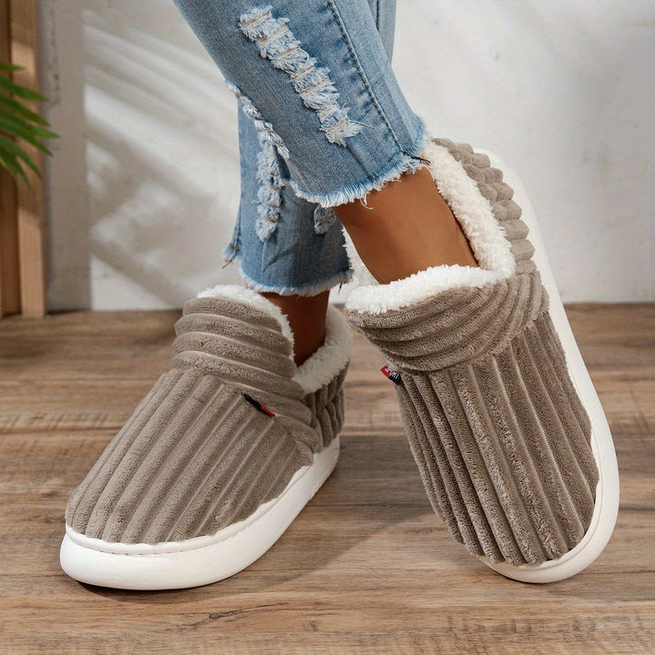 Women’s Cozy Indoor Winter Slippers