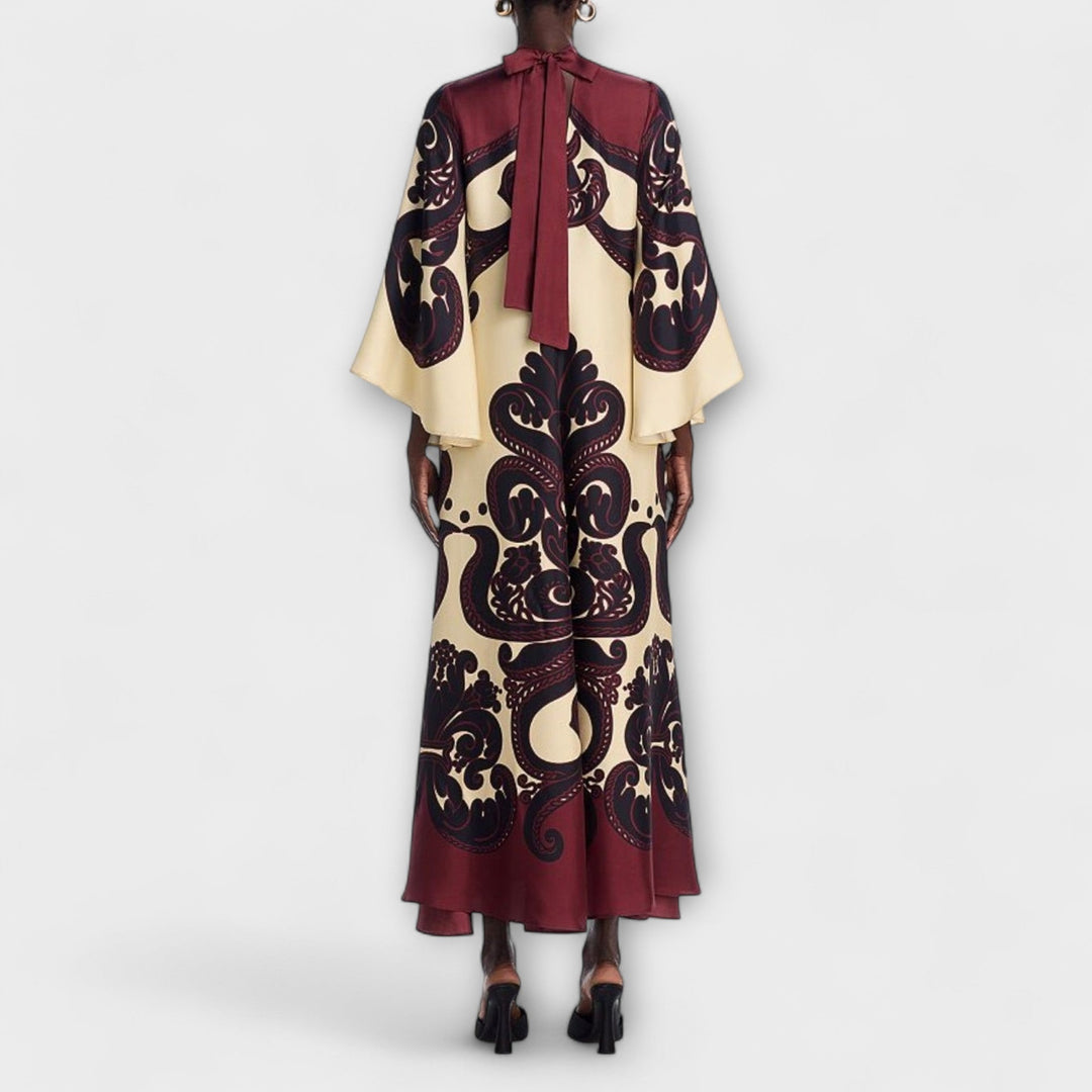 Robe longue à imprimé grenadille à couper le souffle pour une élégance sans effort
