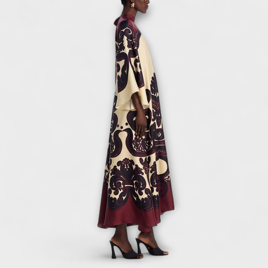 Robe longue à imprimé grenadille à couper le souffle pour une élégance sans effort