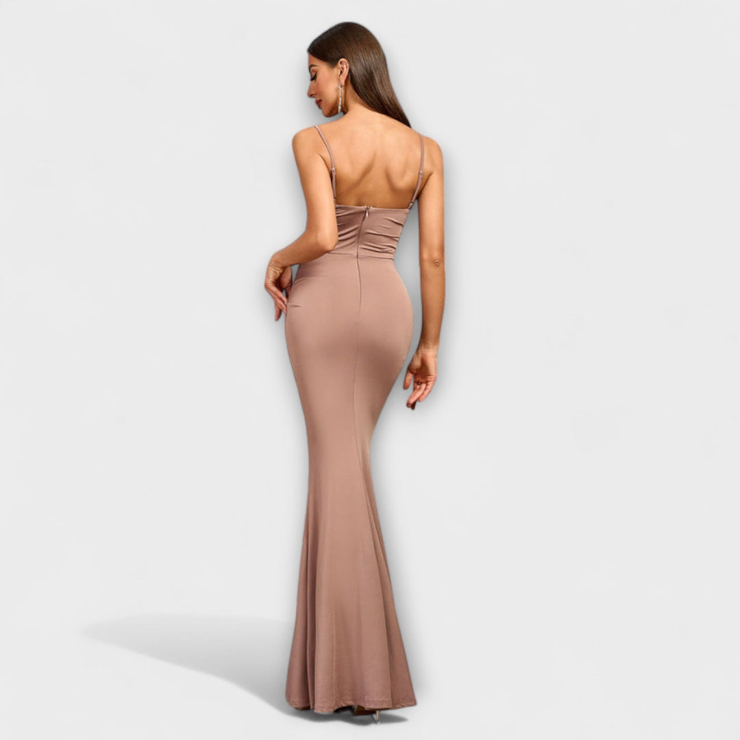 Abito elegante con volant
